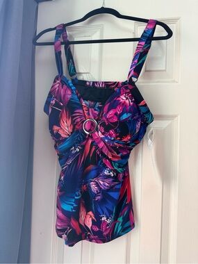 NWT!!! Trimshaper 18W Tropical Floral Tankini with Ring Detail Floral Slimming